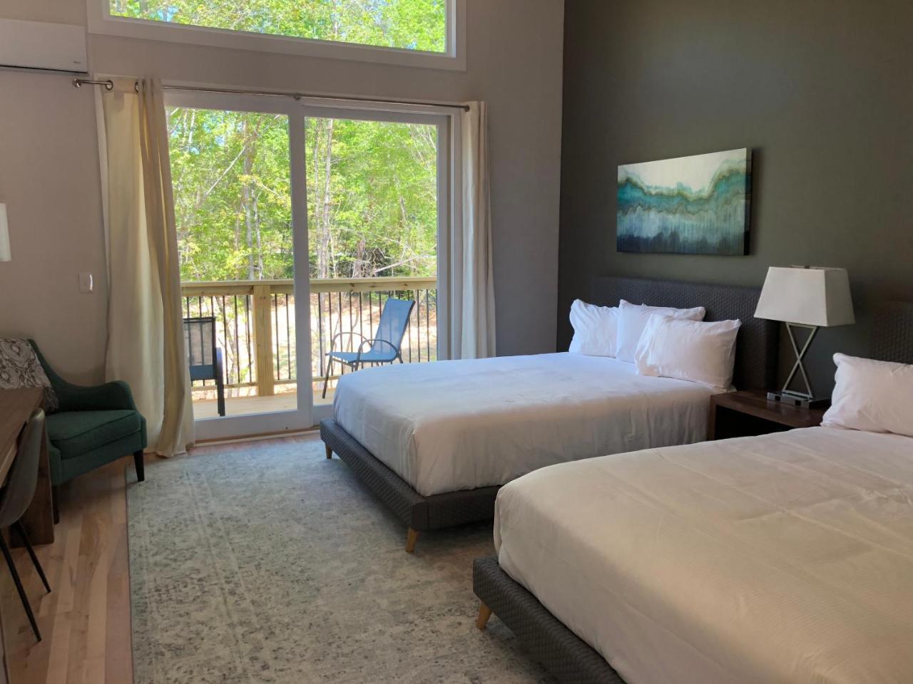 Hotel The Limelight 3*