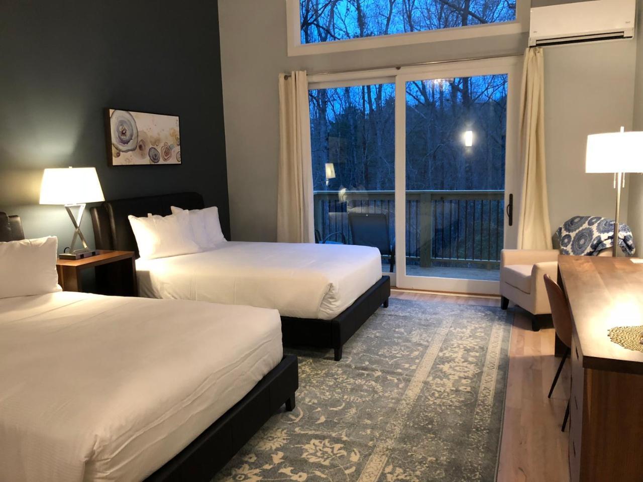 Hotel The Limelight 3*